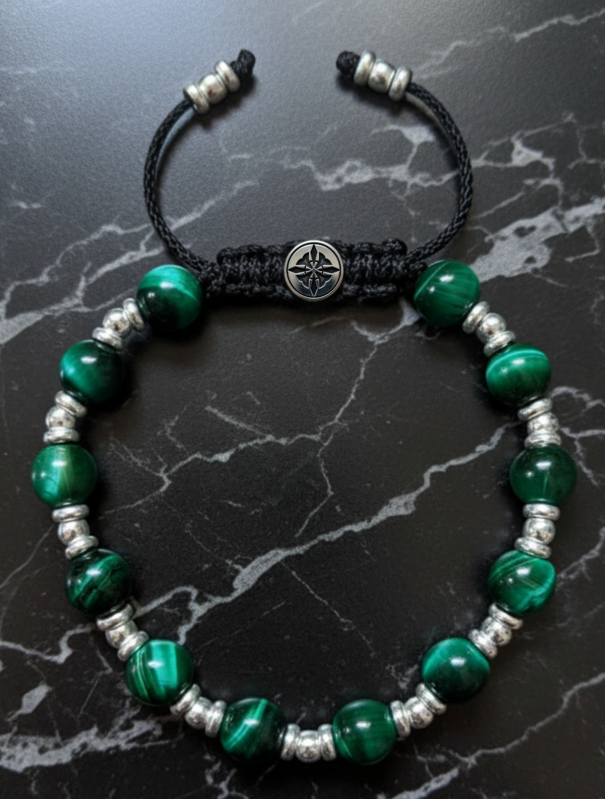 Brazalete Imperial Ojo Tigre Verde